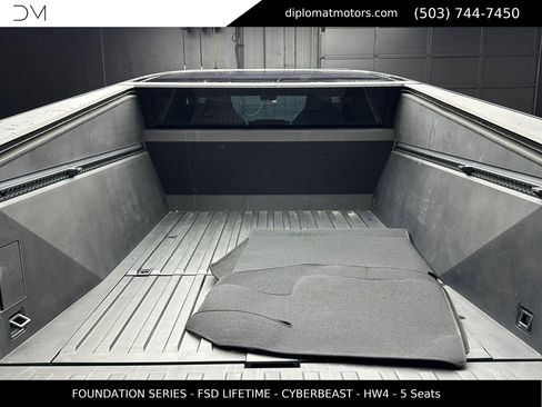 Used 2024 Tesla Cybertruck Cyberbeast AWD/4WD image 41