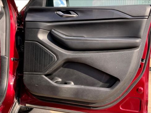 Used 2023 Jeep Grand Cherokee Laredo w/ Luxury Tech Group I image 22