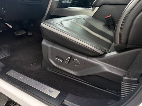 Used 2019 Ford F350 Platinum w/ Platinum Ultimate Package AWD/4WD image 20