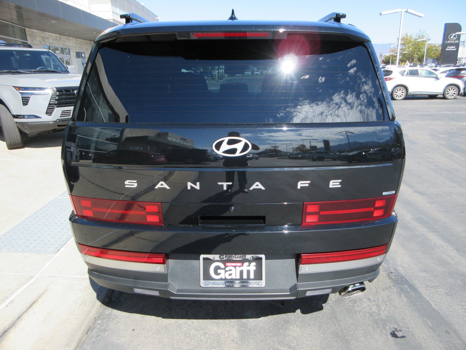 Used 2024 Hyundai Santa Fe Limited AWD/4WD image 8