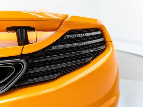 Used 2014 McLaren MP4-12C Spider RWD image 98