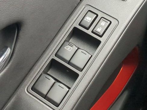 Used 2025 Nissan Frontier PRO-4X w/ Pro Convenience Package image 23