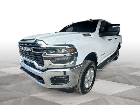 Used 2025 RAM 2500 Big Horn AWD/4WD image 4