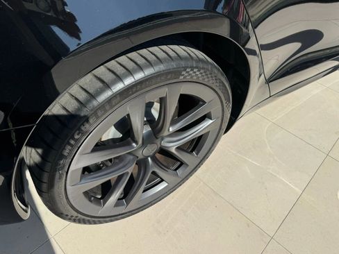 Used 2022 Tesla Model S image 31