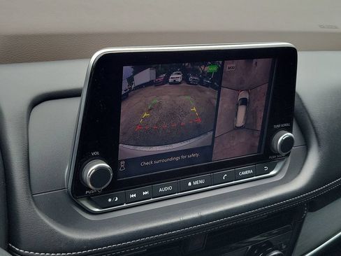 Used 2021 Nissan Rogue SL FWD image 38