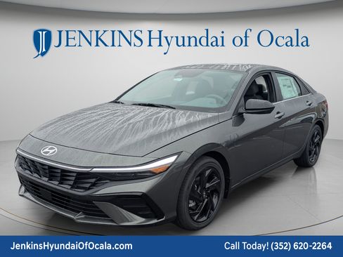 New 2026 Hyundai Elantra SEL Sport Premium FWD image 3