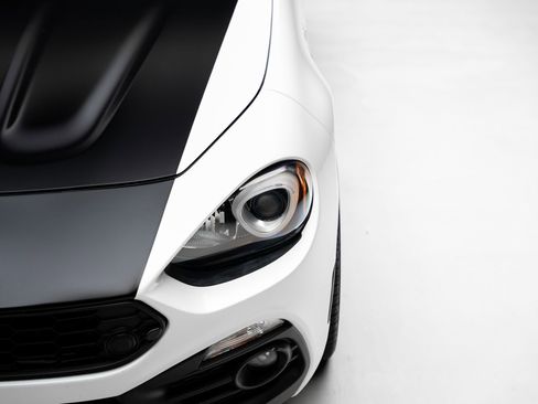 Used 2019 FIAT 124 Spider Abarth w/ Convenience Group RWD image 13