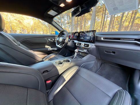 Used 2024 Ford Mustang Premium image 14