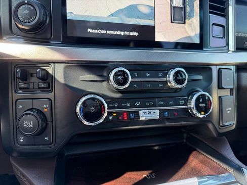 Used 2023 Ford F250 King Ranch w/ FX4 Off-Road Package AWD/4WD image 18