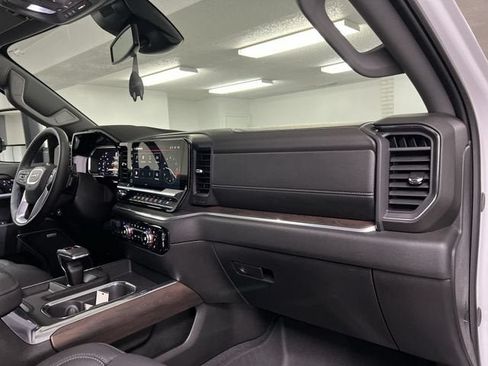 Certified 2026 GMC Sierra 1500 SLT w/ SLT Premium Plus Package AWD/4WD image 29