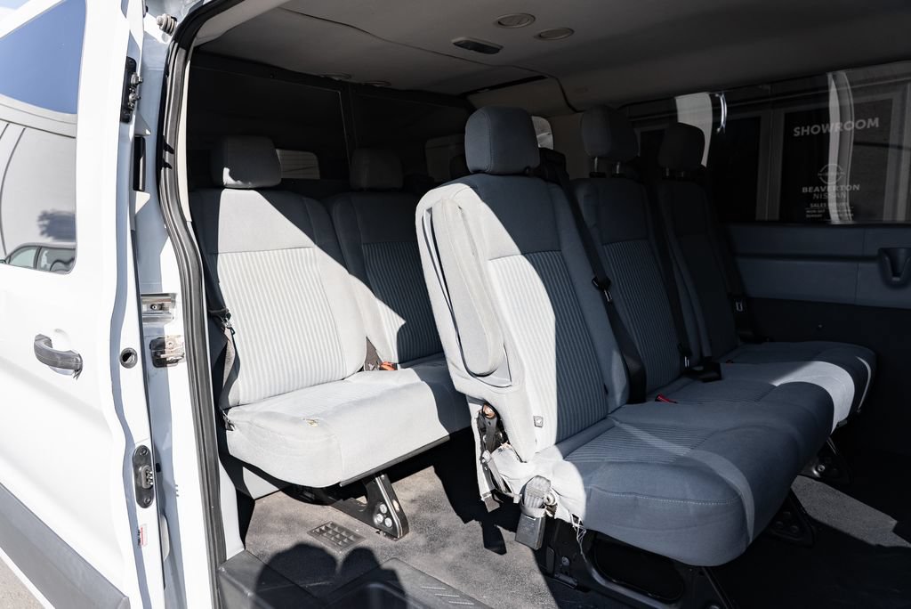 Used 2015 Ford Transit 150 XLT RWD image 21