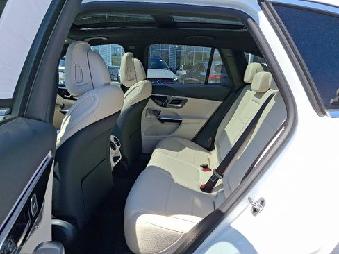 Certified 2026 Mercedes-Benz GLC 300 4MATIC image 10