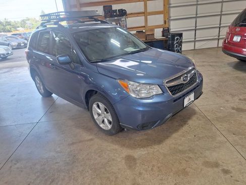 Used 2015 Subaru Forester 2.5i Premium w/ All-Weather Package AWD/4WD image 10