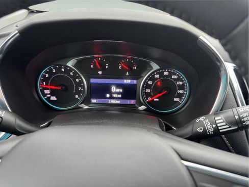 Used 2022 Chevrolet Equinox Premier image 20
