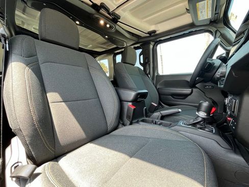 Used 2025 Jeep Wrangler Unlimited Sport S 4xe AWD/4WD image 13
