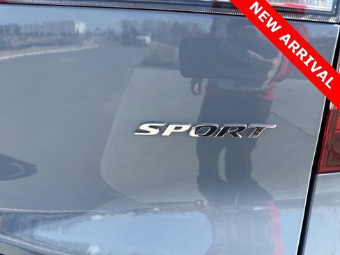 Used 2022 Honda Pilot Sport image 9