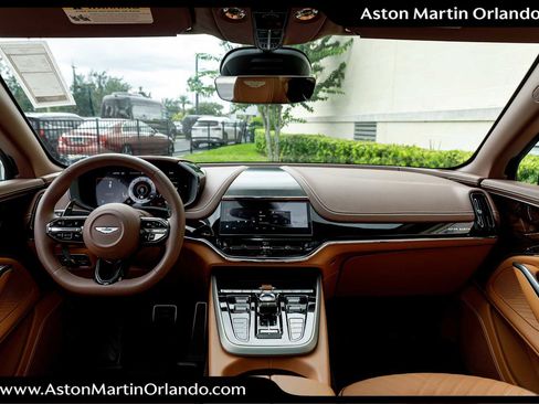 New 2025 Aston Martin DBX 707 image 10