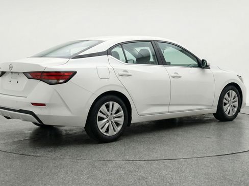 Used 2025 Nissan Sentra S FWD image 9