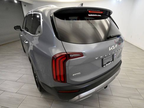 Used 2022 Kia Telluride SX w/ SX Prestige Package AWD/4WD image 3