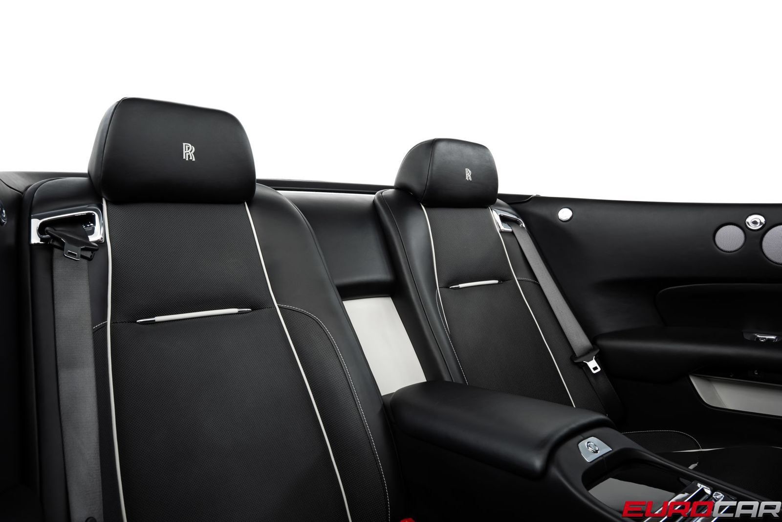 Used 2018 Rolls-Royce Dawn RWD image 39