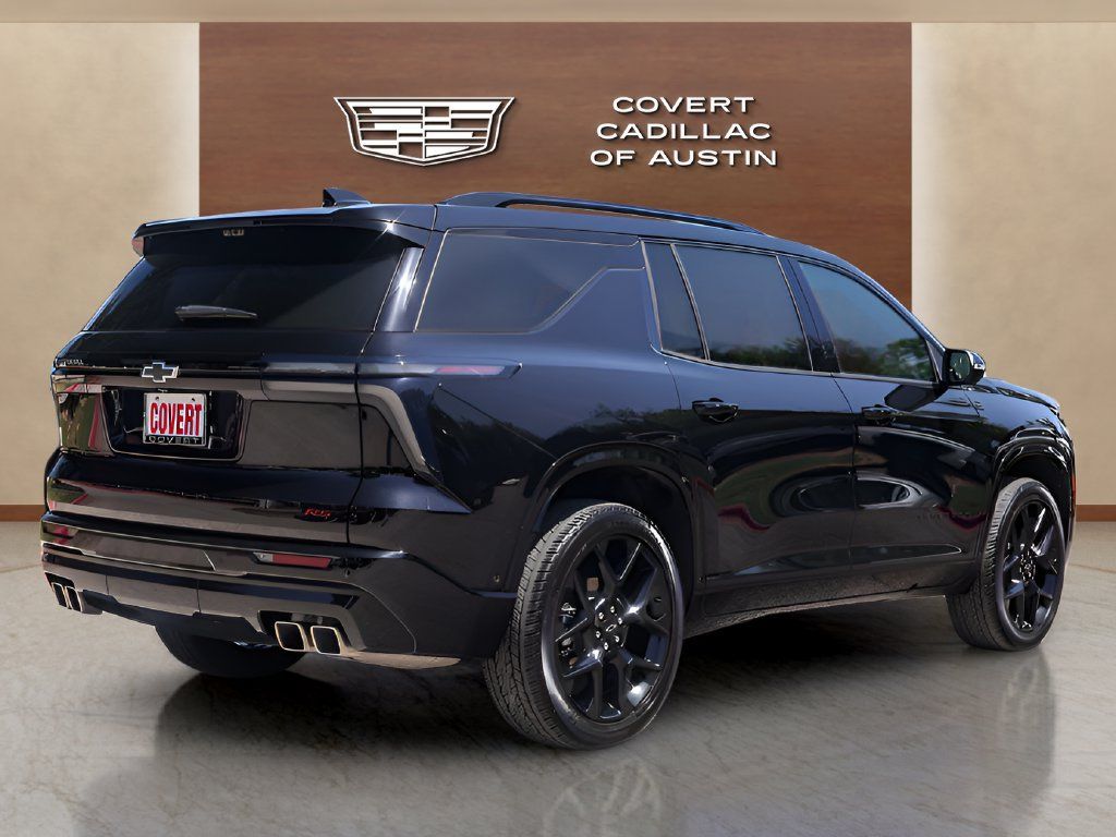 Used 2025 Chevrolet Traverse RS FWD image 4