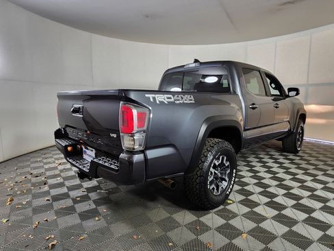 Used 2021 Toyota Tacoma TRD Off-Road image 8