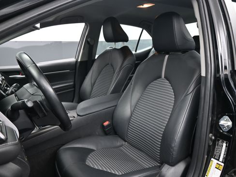 Certified 2023 Toyota Camry SE image 17