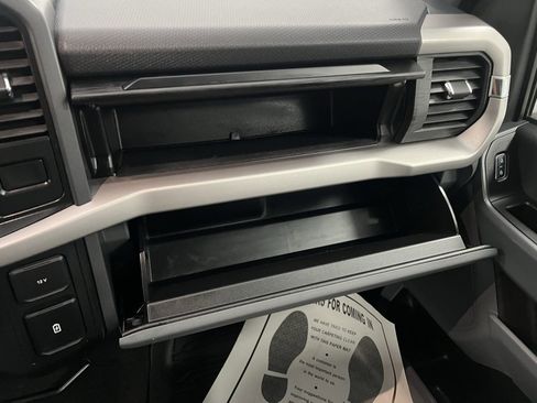 Used 2022 Ford F150 XLT image 50