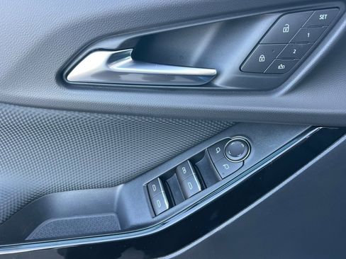 New 2026 Chevrolet Equinox RS image 8