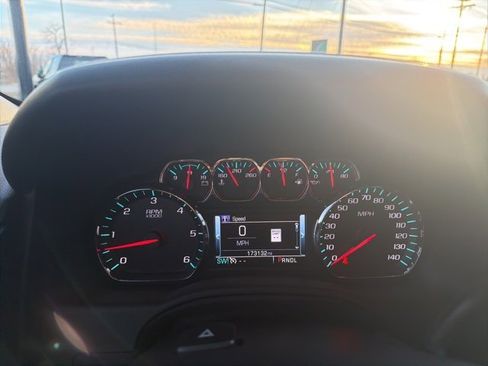 Used 2017 Chevrolet Tahoe LT image 19