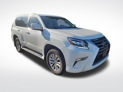 Used 2016 Lexus GX 460 w/ Premium Package AWD/4WD image 3