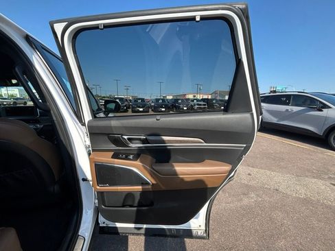 Used 2022 Kia Telluride SX w/ SX Prestige Package AWD/4WD image 41
