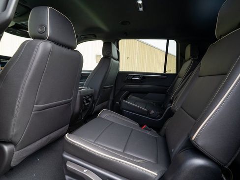 New 2025 Chevrolet Suburban Premier w/ LPO, Get Active Package image 34