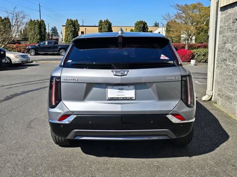 New 2026 Cadillac Optiq Luxury 1 image 5