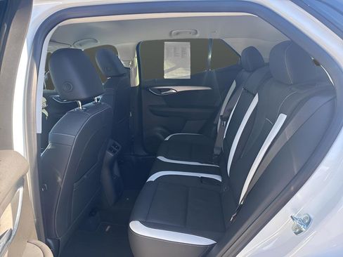 Used 2025 Buick Envision Sport Touring image 30