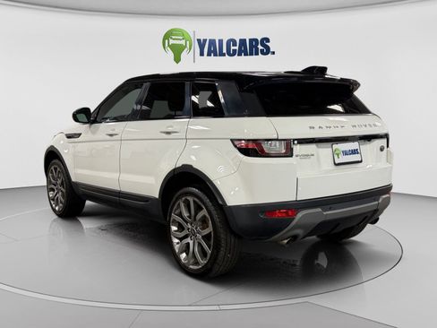 Used 2018 Land Rover Range Rover Evoque SE AWD/4WD image 3