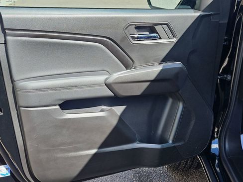 Used 2024 Chevrolet Colorado LT w/ LT Convenience Package II image 12