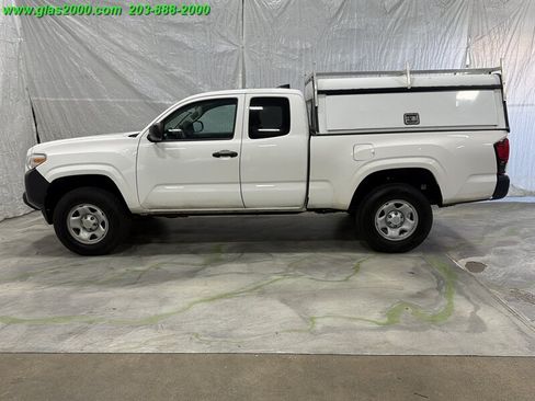 Used 2021 Toyota Tacoma SR RWD image 7