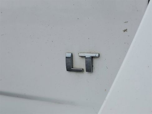 Used 2017 Chevrolet Equinox LT w/ Convenience Package image 7