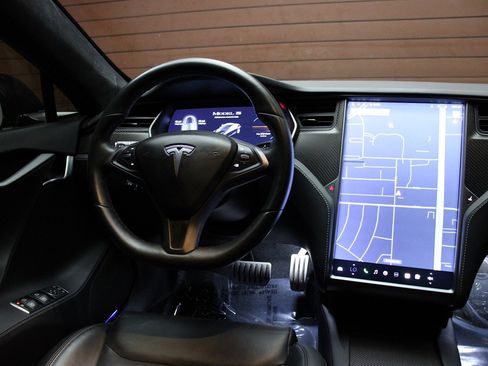 Used 2020 Tesla Model S Performance image 49