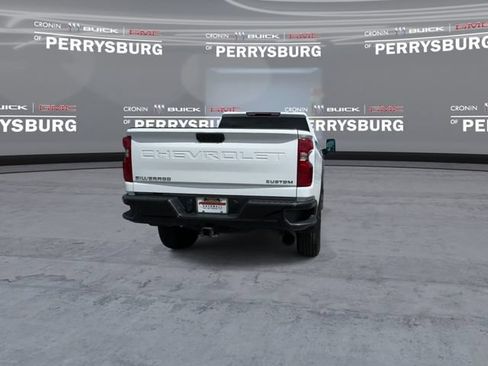 Used 2024 Chevrolet Silverado 2500 Custom w/ Custom Value Package AWD/4WD image 7