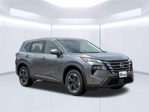 Used 2025 Nissan Rogue SV FWD image 10