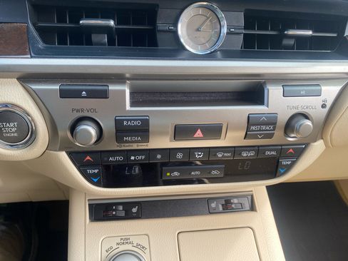Used 2013 Lexus ES 350 image 21
