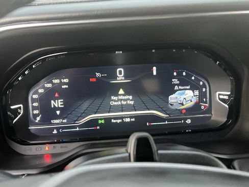 Used 2024 GMC Yukon XL Denali Ultimate image 12