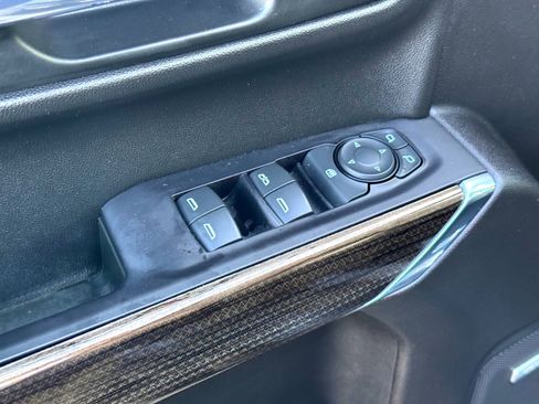 Used 2021 Chevrolet Silverado 1500 LT Trail Boss w/ Convenience Package II image 15