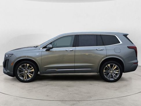 Certified 2024 Cadillac XT6 Premium Luxury image 3