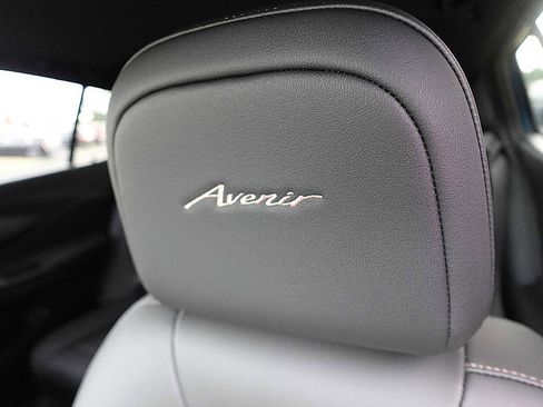New 2026 Buick Envista Avenir image 13