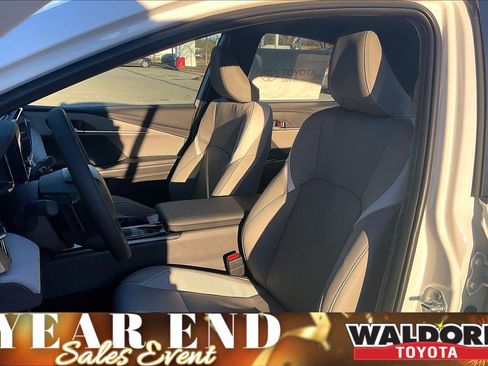 New 2026 Toyota Camry SE image 11