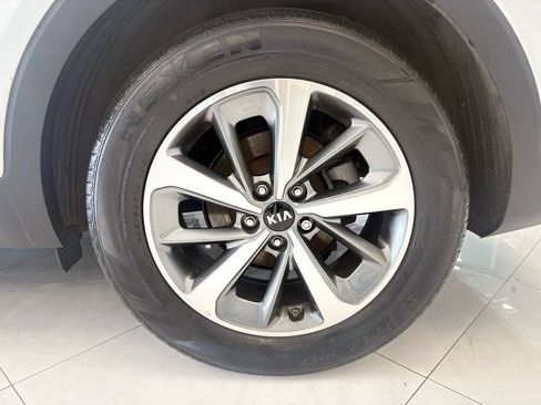 Used 2019 Kia Sorento EX AWD/4WD image 44