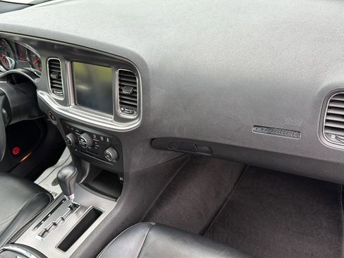 Used 2012 Dodge Charger R/T RWD image 32
